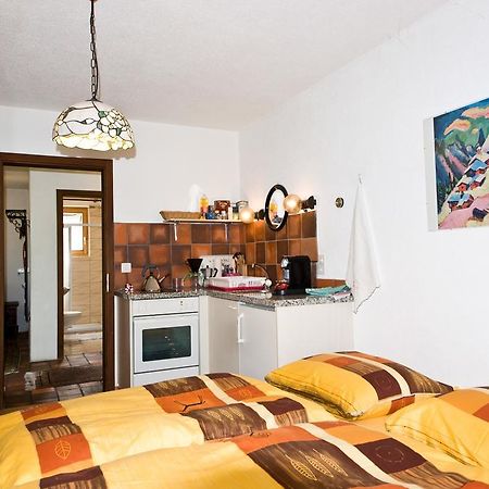 Studio In Chasa Quirin Зернез Екстериор снимка